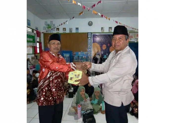 Buka Bersama Kelurga Besar SDN 15 Air Kumbang, Sekaligus Pelepasan Guru Pensiun