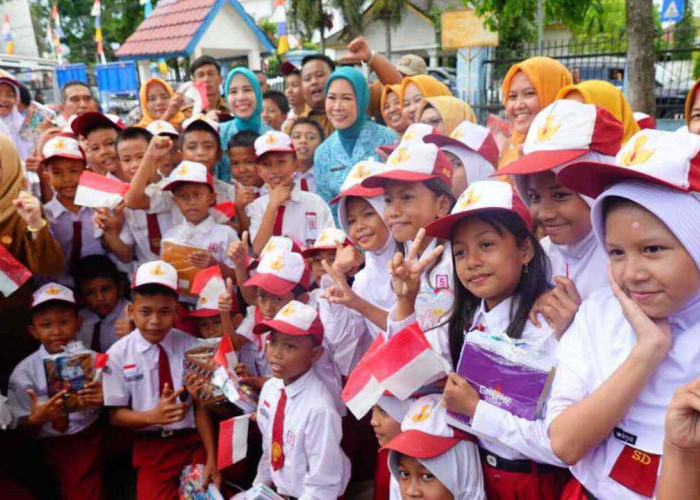 Ketua TP PKK Sumsel Feby Deru Resmikan Rumah Dilan OKI, Dorong Ibu Belajar dan Anak Berkarya