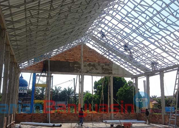 KP Permata Bangun Gedung Serba Guna