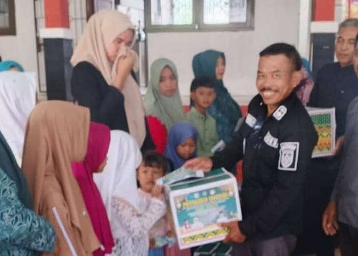 Kepala Desa Purwosari Hadiri Penyerahan Santunan Dhuafa dan Anak Yatim di Kantor Camat Sembawa Sambut Ramadhan
