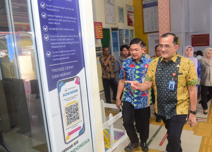 Sidak Dinas PMPTSP, Sekda Sumsel Pastikan Layanan Tetap Optimal