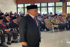 Kepala BKPSDM Banyuasin Dilantik Jadi Sekda Lahat, Ini Sosok Izromaita