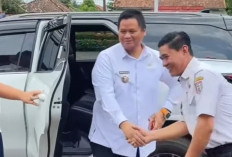 Hari Pertama Kerja Usai Idulfitri, Sekda Banyuasin Sidak ASN di Kantor Kecamatan Talang Kelapa