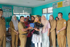 31 Tahun Mengabdi Penuh Dedikasi, Bidan Desa Purwosari Dilepas Haru dalam Acara Pisah Sambut