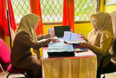 Kepala SDN 20 Banyuasin III Laksanakan Supervisi Perangkat Ajar Guru