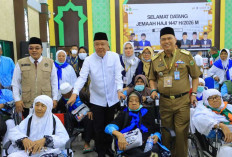 Sambut Kepulangan Kloter Pertama Haji Embarkasi Palembang, Wagub Cik Ujang: Jaga Kemabruran Haji