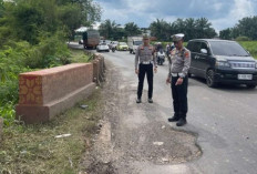 Survey Jalan Rusak di Jalintim KM 32–34, Polisi Bergerak Cegah Kecelakaan di Banyuasin