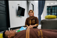 Bude Siti, Terapis Tradisional Panggilan yang Kini Jadi Andalan Warga Pangkalan Balai 