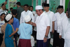 Safari Ramadan, Herman Deru Ingatkan Warga Tidak Panik Hadapi Dampak Konflik Global