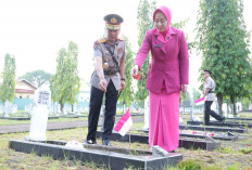 Kapolda Sumsel Pimpin Ziarah TMP Kesatria Ksetra Siguntang, Hormati Jasa Pahlawan Jelang Hari Bhayangkara