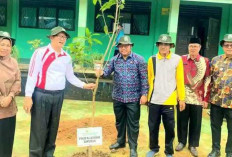 Dukung Ekoteologi, Kemenag Banyuasin Luncurkan Gerakan Program One Class Three Trees