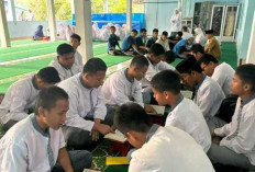 SMAN 1 BA III Bimbing Murid Belajar Membaca Alquran Melalui Program Literasi Agama