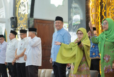 Harlah Muslimat NU ke-80, Wagub Cik Ujang Ajak Perkuat Peran Perempuan dan Ketahanan Keluarga