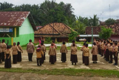 MI Miftahul Ulum Pangkalan Balai Giatkan Pramuka Setiap Jumat, Bentuk Karakter Disiplin & Mandiri Sejak Dini