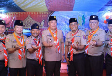 Cik Ujang Terima Lencana Melati pada Ulang Janji Hari Pramuka ke-65 di Cibubur
