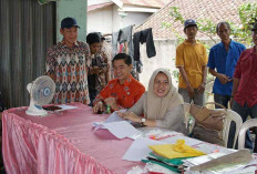 Warga Kenten Laut Terima Bantuan Plasma, Camat Talang Kelapa Apresiasi Sinergi Perusahaan dan Desa