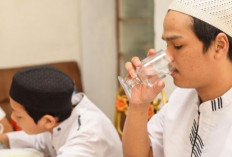 Anti Dehidrasi Saat Puasa, Terapkan 7 Tips Sederhana Ini!
