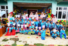 Market Day TK Dharma Wanita: Camat Banyuasin III Ajak Anak-Anak Jadi Kreatif dan Berani Cuan