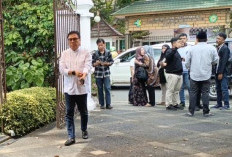 Pelayat Berdatangan ke Rumah Duka, Jenazah Alex Noerdin diperkirakan Tiba Malam Hari 